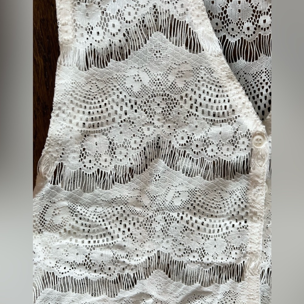 [Free add on item] Vintage delicate ruffled lace top - Picture 4 of 9